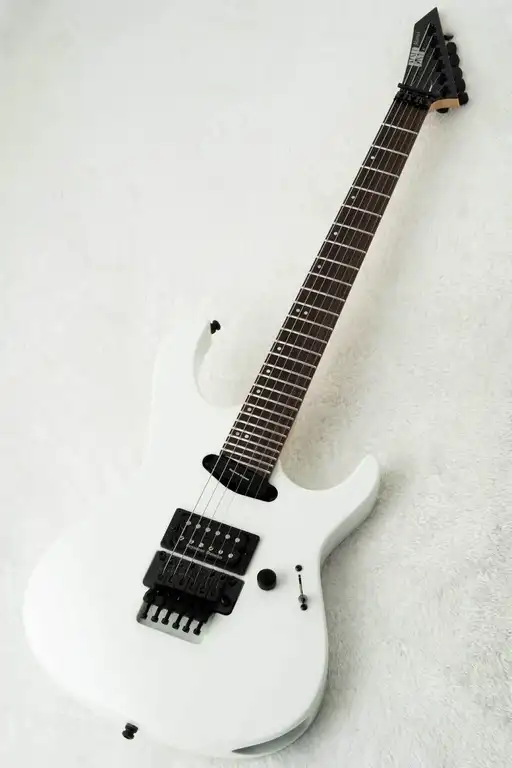 ESP MAVERICK /M · Snow White