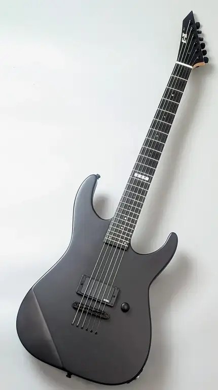 E-II M-I THRU NT · Black Satin