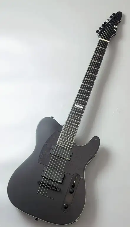 E-II T-B7 · Black Satin