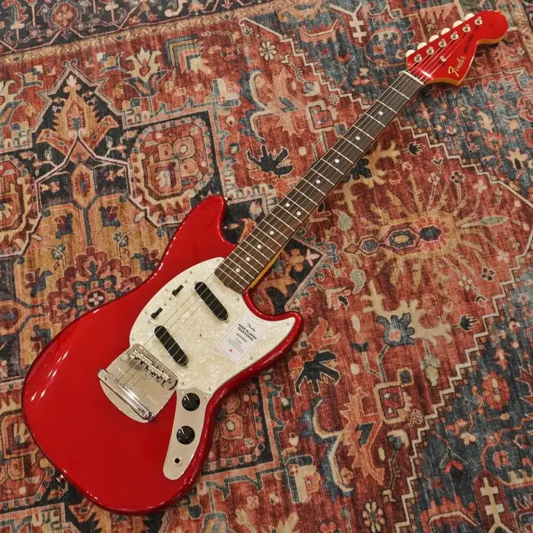 Fender Made in Japan Traditional 70s Mustang
