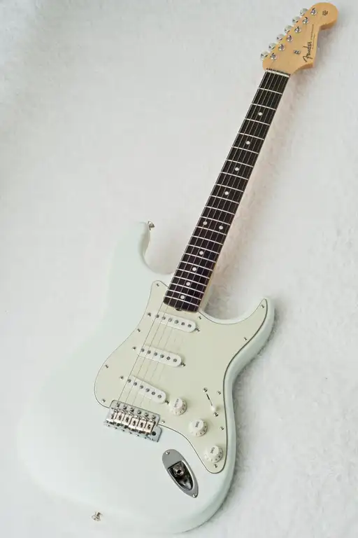 Fender FSR Made in Japan Traditional II 60s Stratocaster Rosewood Fat '50s