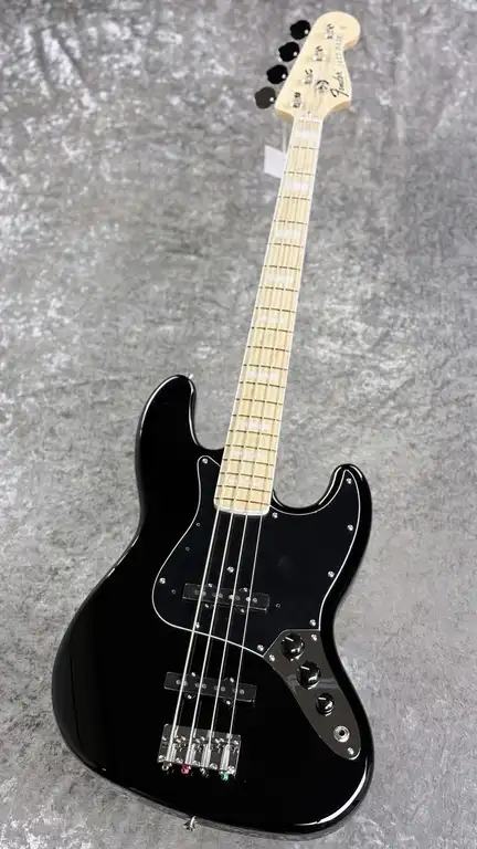 Fender FSR Collection Made in Japan Traditional II 70s Jazz Bass Maple