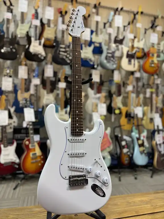 Fender Made in Japan Limited Hybrid II Stratocaster Rosewood
