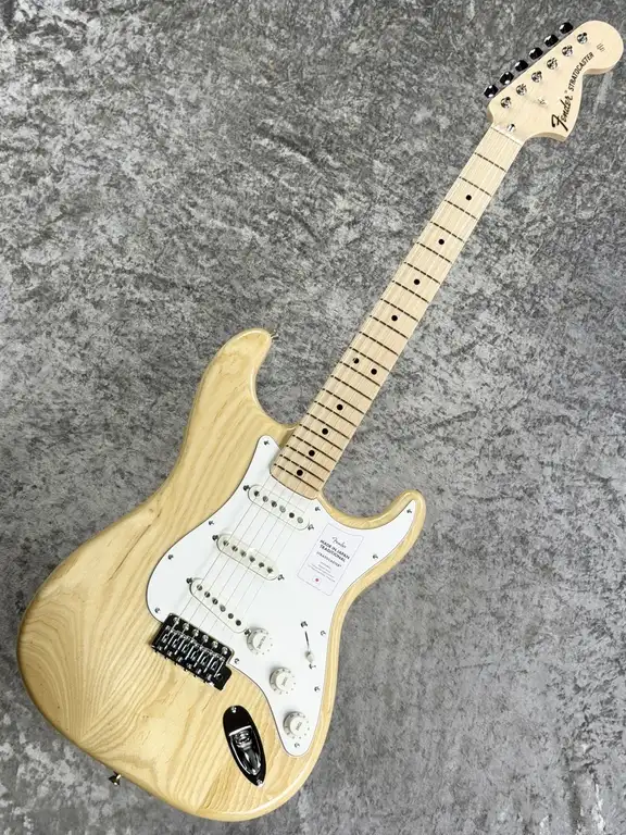 Fender Made in Japan Traditional 70s Stratocaster Maple
