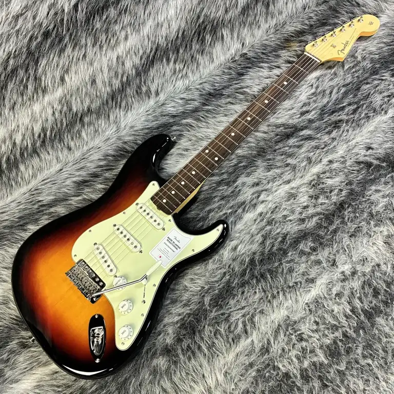 Fender Made in Japan Traditional 60s Stratocaster Rosewood