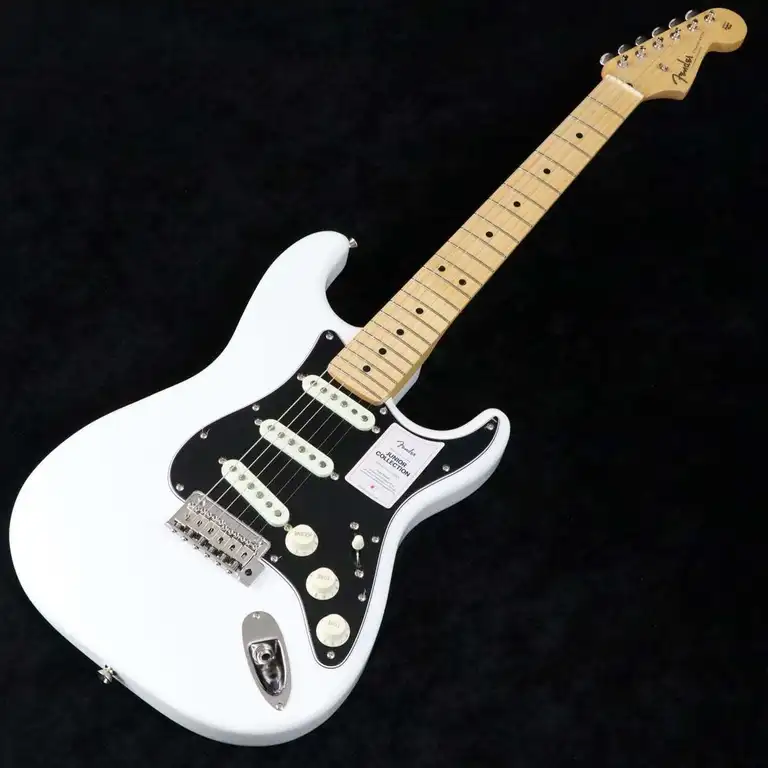Fender Made in Japan Junior Collection Stratocaster Maple